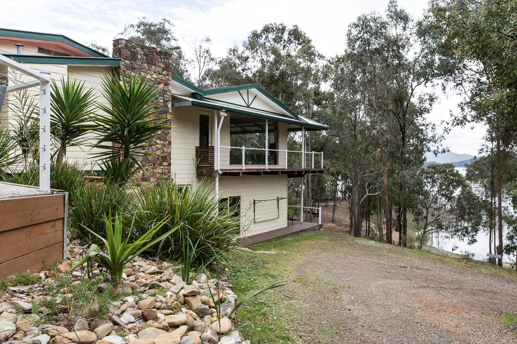 Devinegetaway Vila Eildon Exterior foto