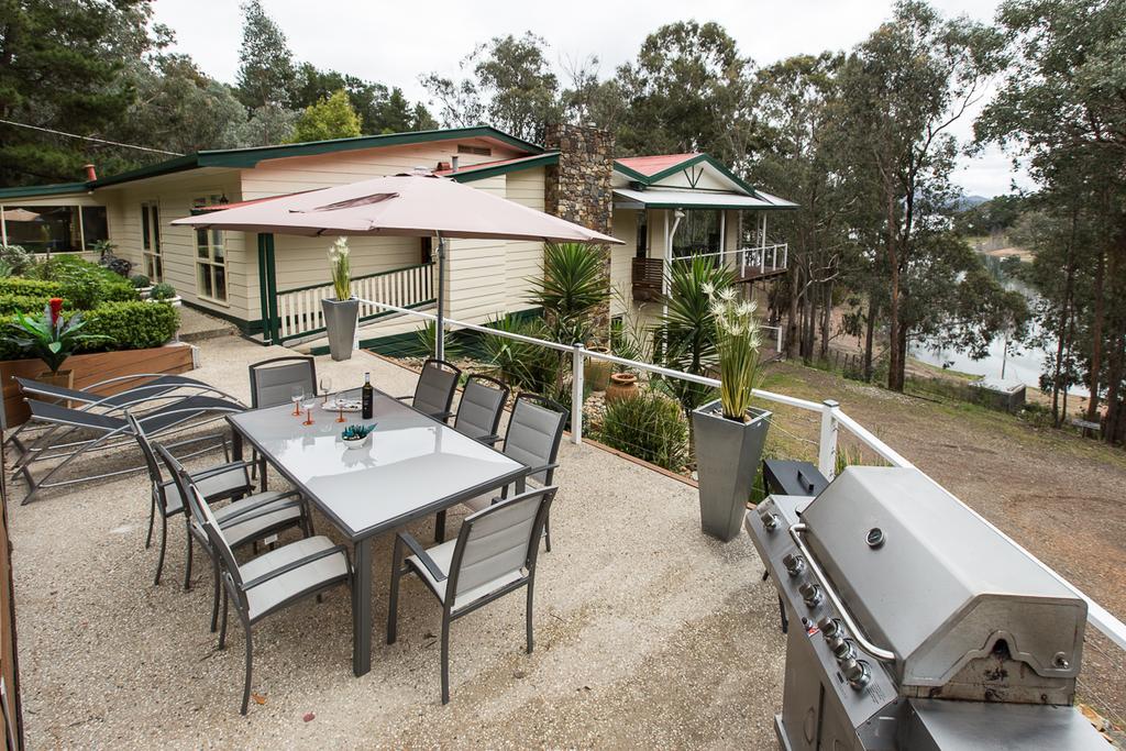 Devinegetaway Vila Eildon Exterior foto